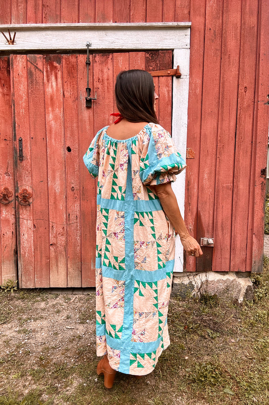 THE COUNTY DRESS 1/5