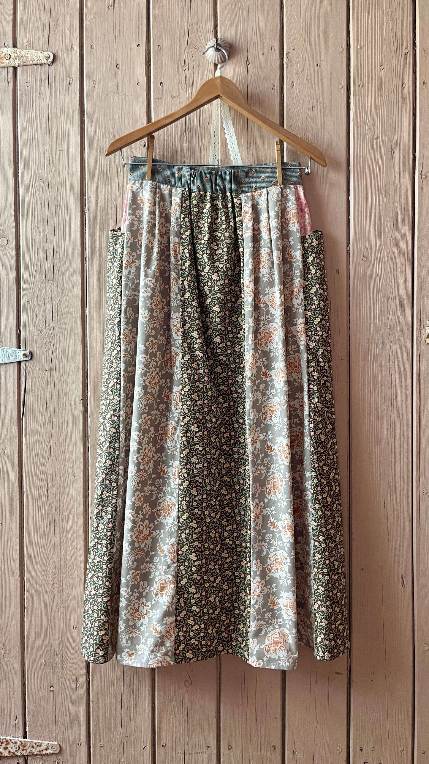 The Strawflower Skirt