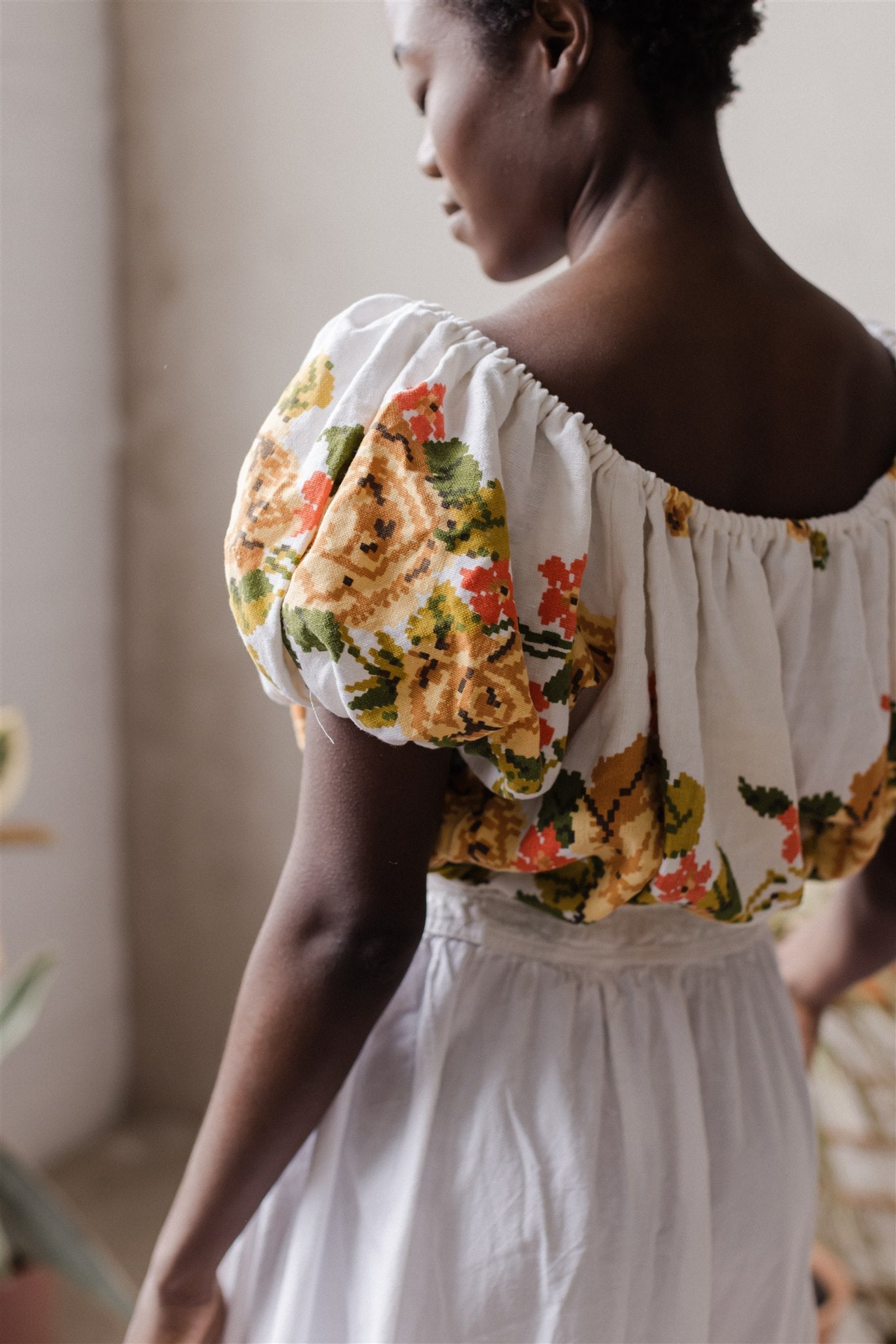 The Santorini Puff Top