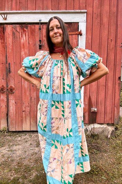 THE COUNTY DRESS 1/5