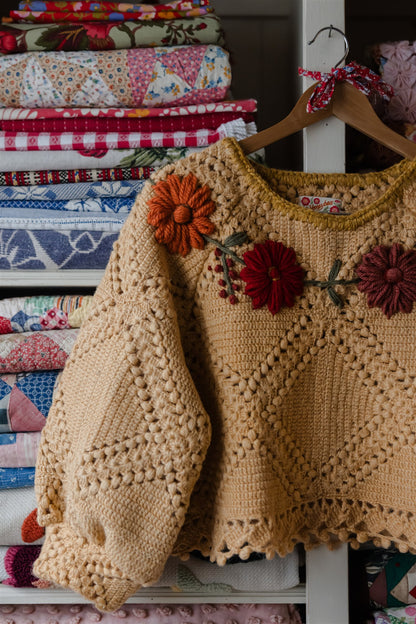 The Mariposa Pullover 8/8